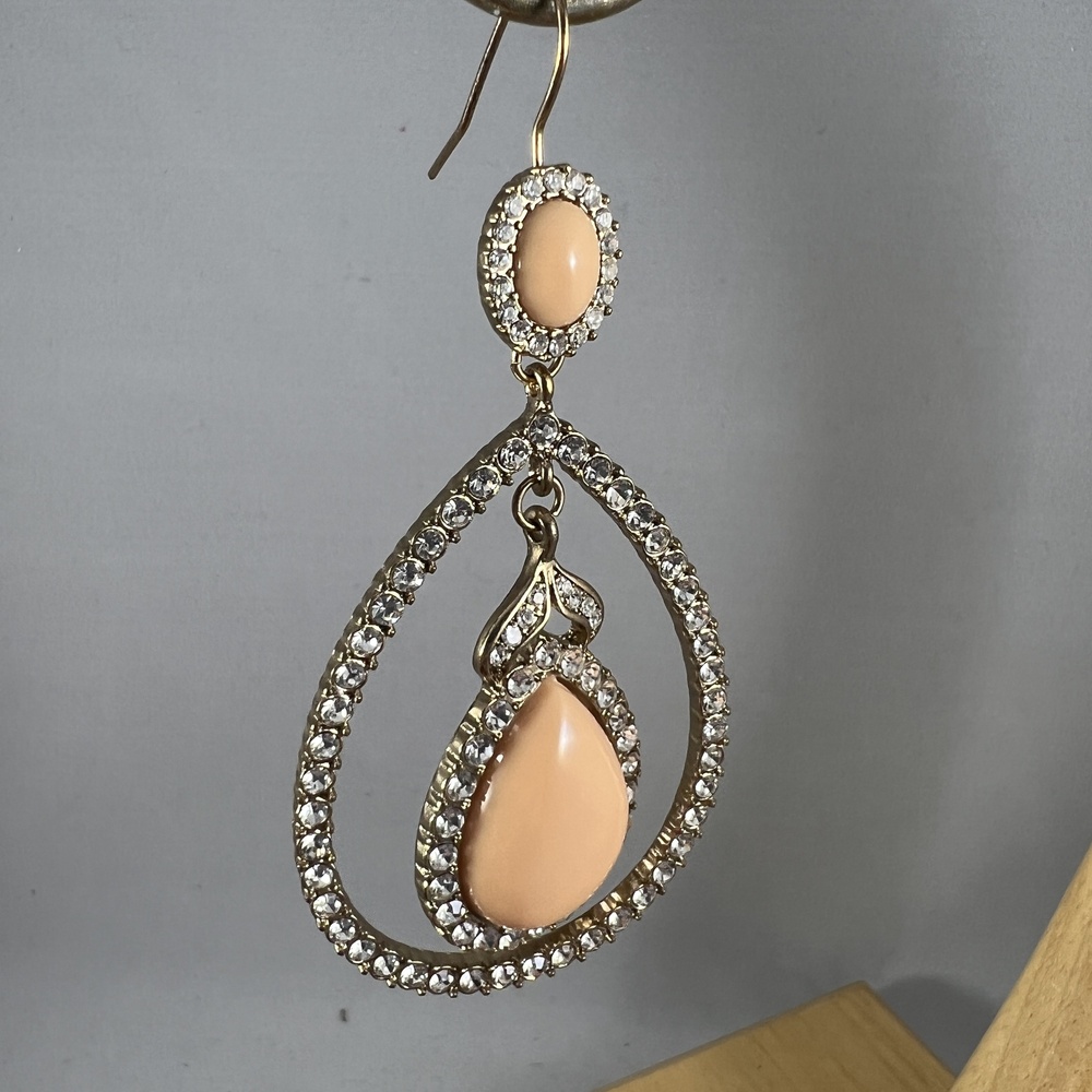 Gold Tone Peach Rhinestone Dangle Earrings Teardrop Ornate Fashion Statement - Picture 5 of 6